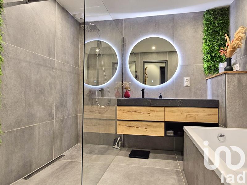 Maison de village - 136 m² - 6 pièces