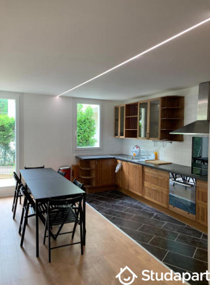 Chambre - 9 m² - 1 pièce