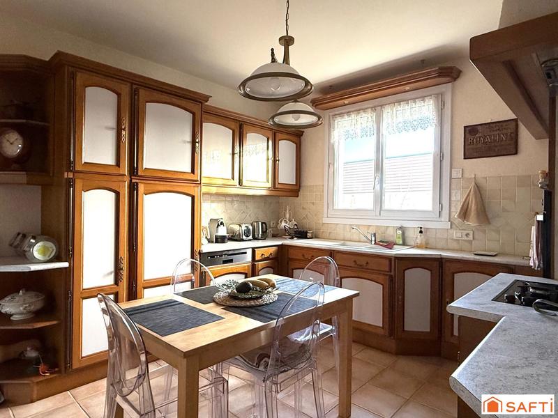 Maison - 159 m² - 7 pièces