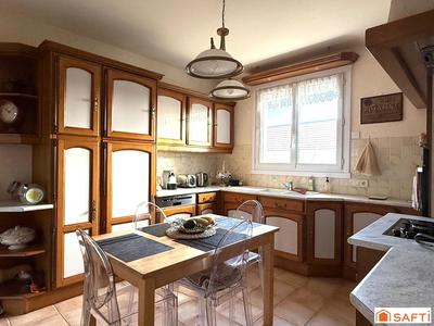 Maison - 159 m² - 7 pièces