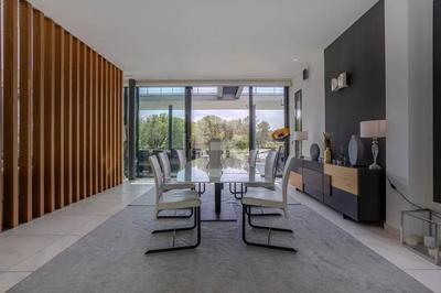 Maison - 480 m² - 8 pièces