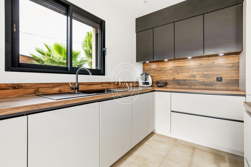 Villa - 142 m² - 5 pièces