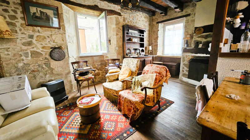 Maison - 180 m² - 11 pièces