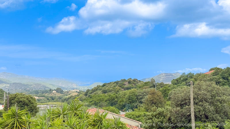 Maison - 370 m² - 14 pièces