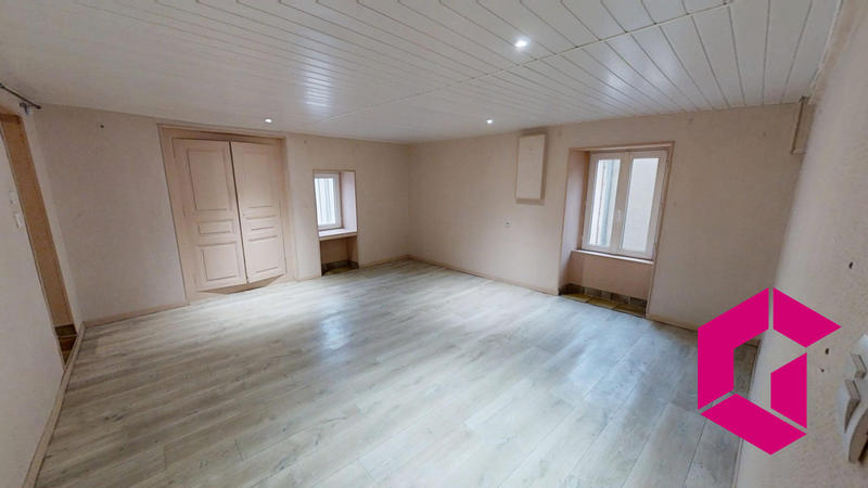 Maison - 152 m² - 6 pièces