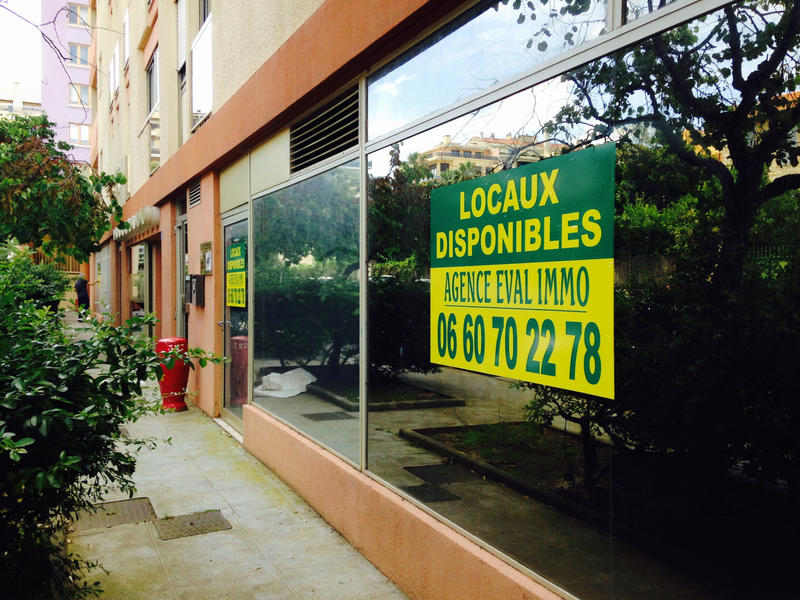 Local commercial - 317 m²