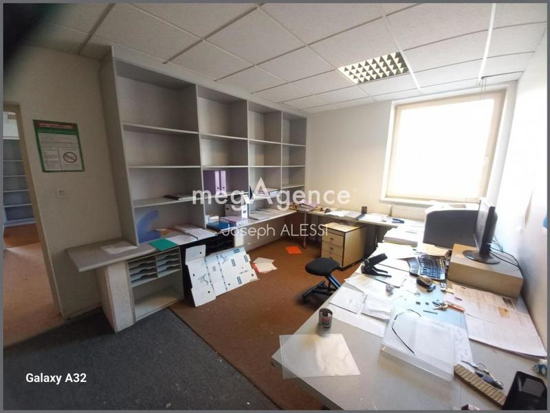 Bureau - 274 m² - 18 pièces