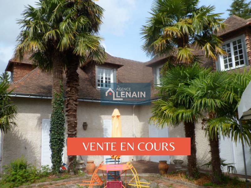 Maison - 241 m² - 8 pièces