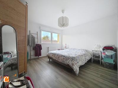 Maison - 94 m² - 4 pièces