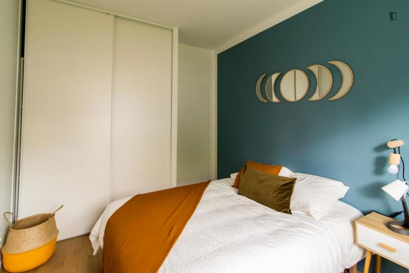 Chambre - 11 m² - 4 pièces