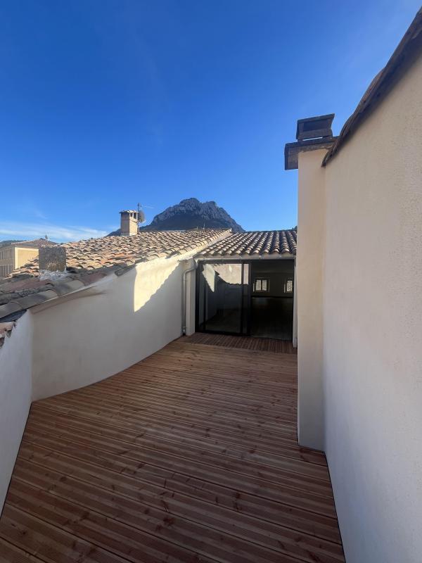 Appartement - 96 m² - 4 pièces