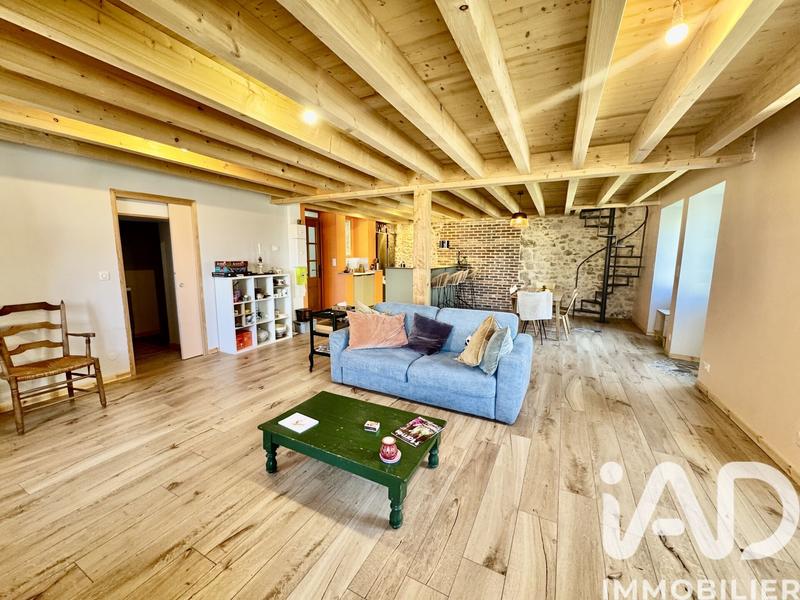 Maison - 315 m² - 8 pièces