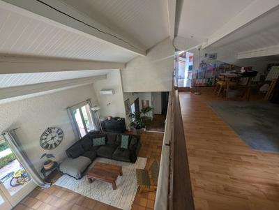 Villa - 205 m² - 5 pièces