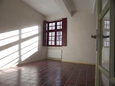 Appartement - 93 m² - 3 pièces