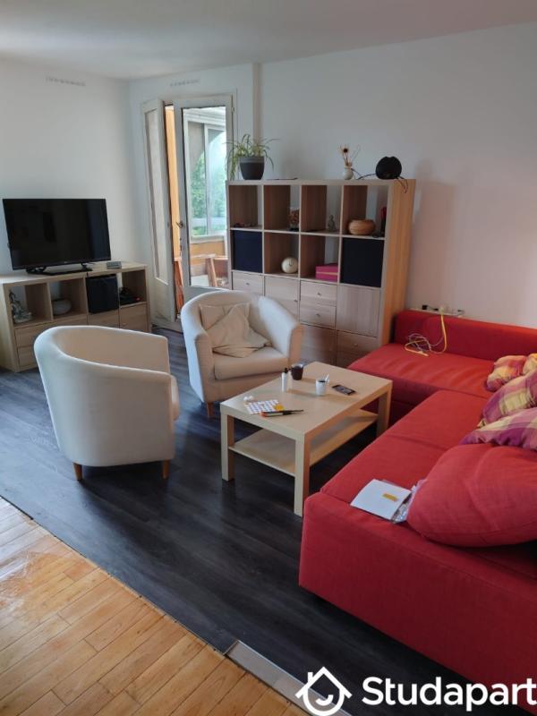 Chambre - 11 m² - 1 pièce