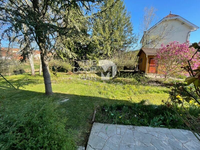 Maison - 183 m² - 8 pièces