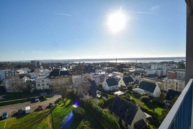 Appartement - 90 m² - 4 pièces