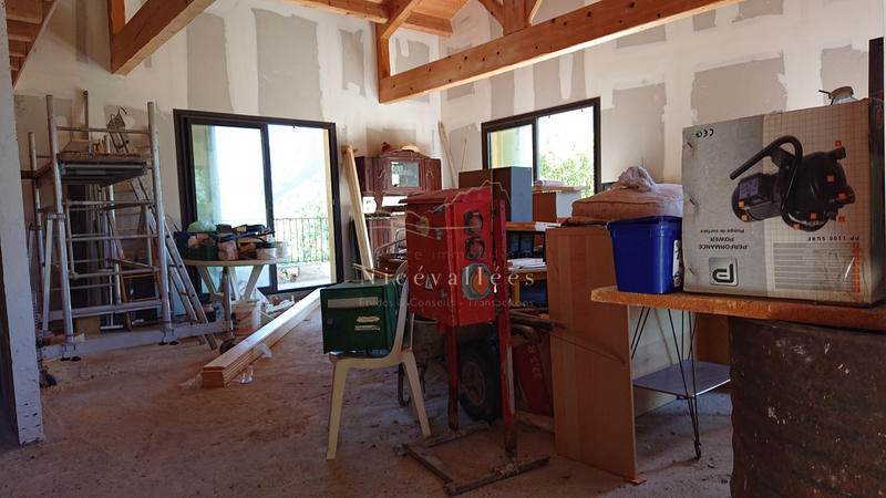 Maison - 153 m² - 2 pièces