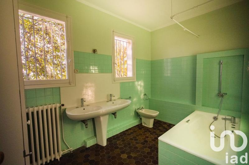 Maison - 251 m² - 10 pièces