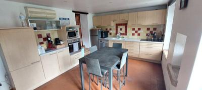 Maison - 200 m² - 6 pièces