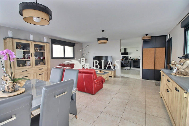 Maison contemporaine - 140 m² - 5 pièces