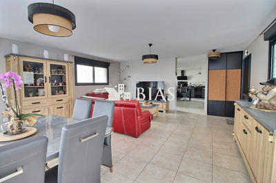 Maison contemporaine - 140 m² - 5 pièces