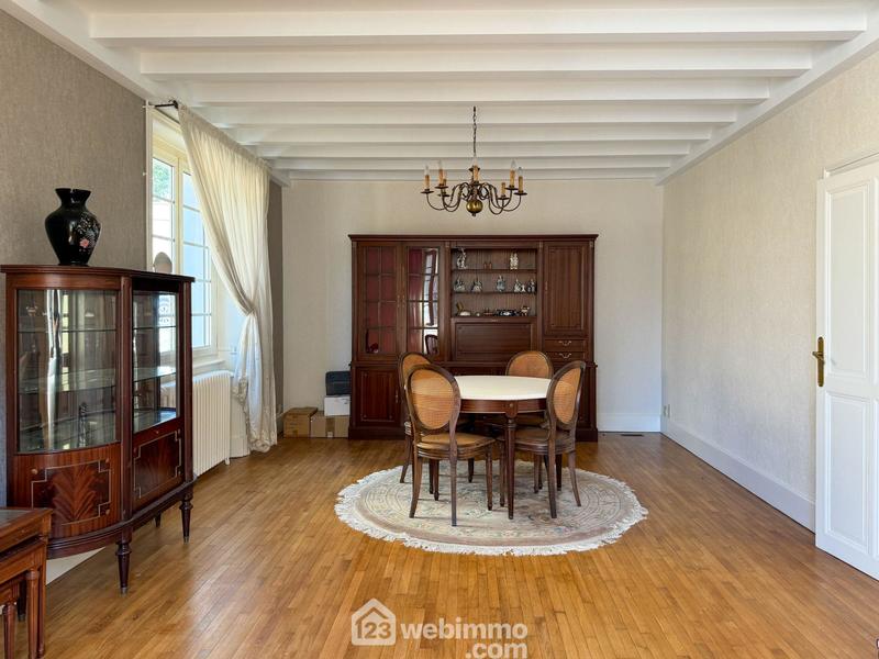 Maison de ville - 190 m² - 11 pièces