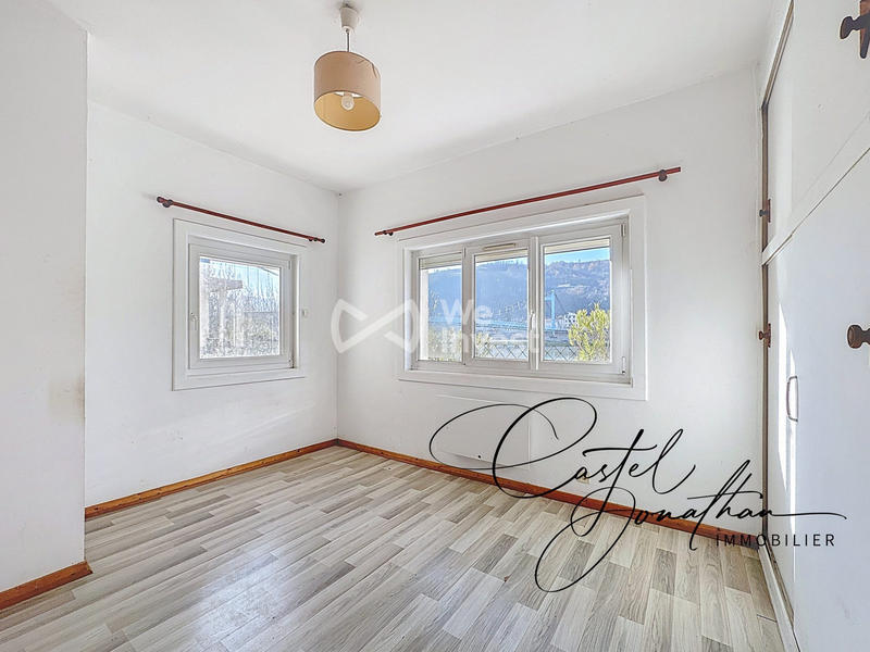 Maison - 93 m² - 3 pièces