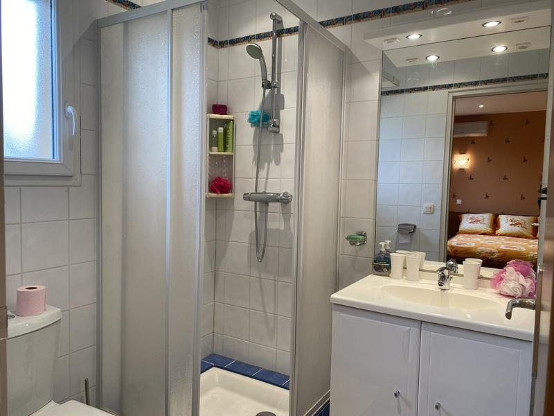 Villa - 243 m² - 9 pièces