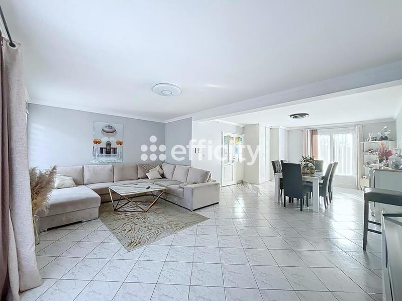 Maison - 165 m² - 7 pièces