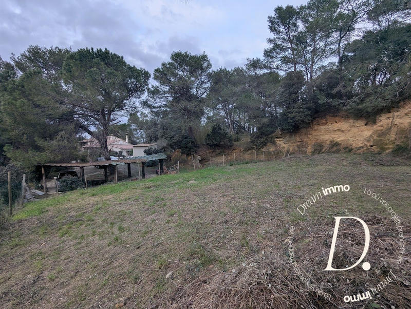 Terrain agricole - 2 000 m²