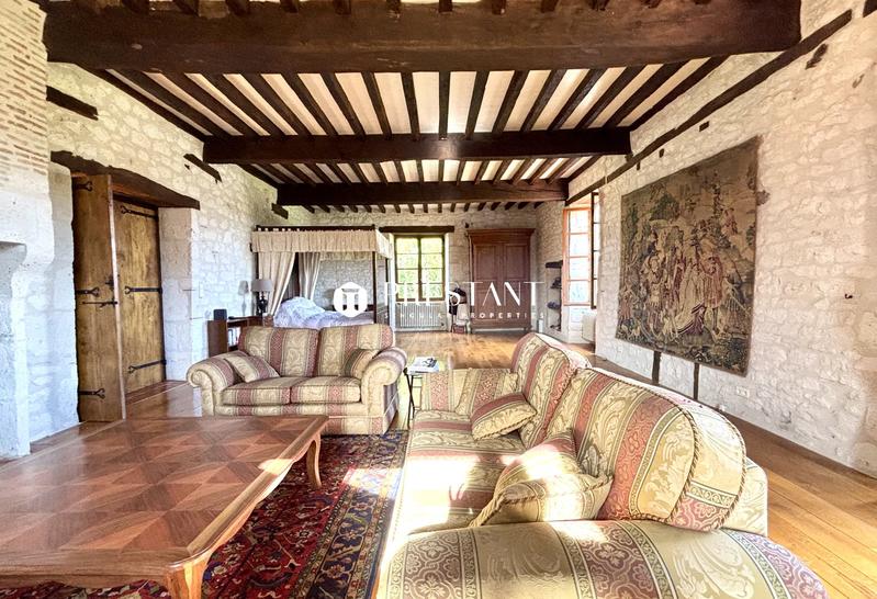 Maison de domaine - 800 m² - 14 pièces