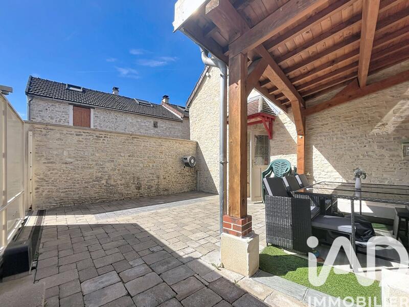 Maison - 101 m² - 5 pièces