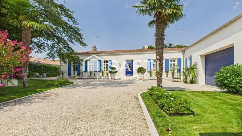 Maison de maîtres - 310 m² - 7 pièces
