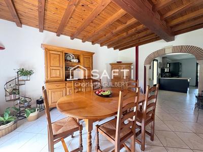 Maison - 174 m² - 5 pièces