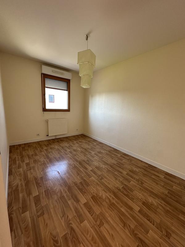 Appartement - 84 m² - 4 pièces