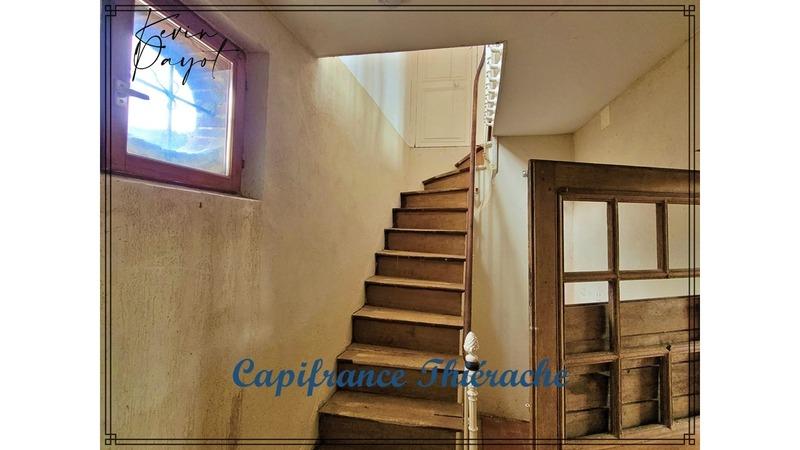 Maison - 347 m² - 18 pièces