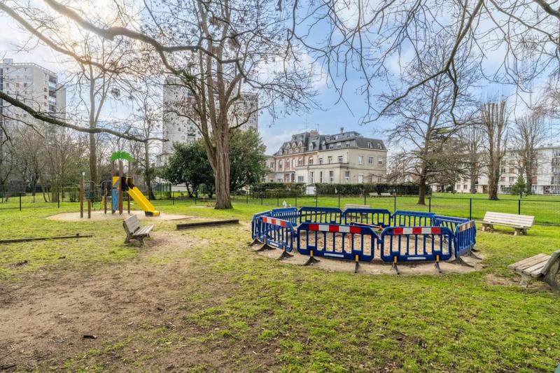 Appartement - 81 m² - 4 pièces