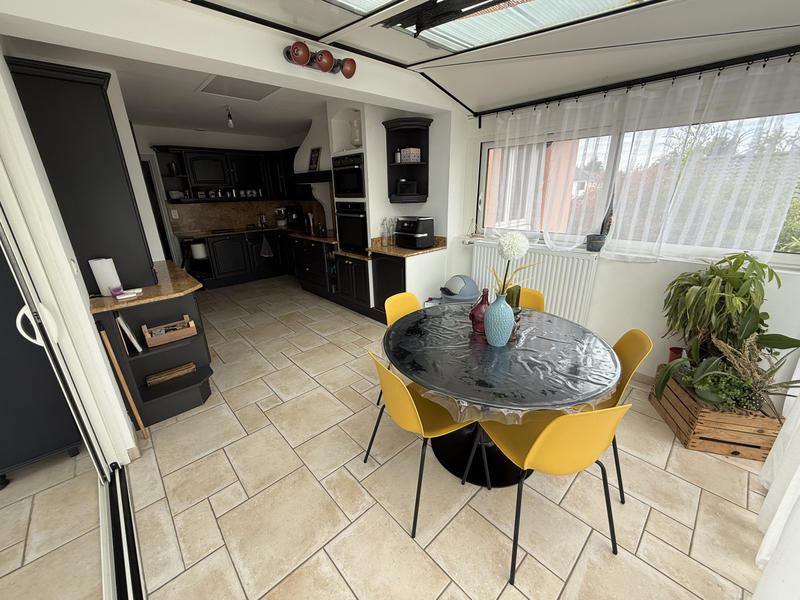 Maison - 211 m² - 10 pièces