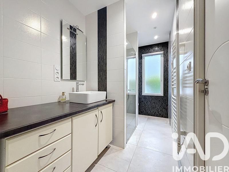 Maison - 174 m² - 6 pièces