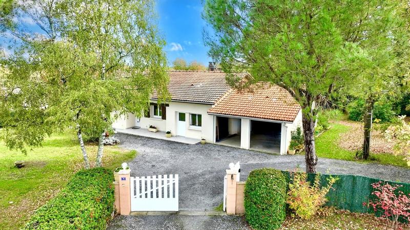 Maison - 135 m² - 6 pièces