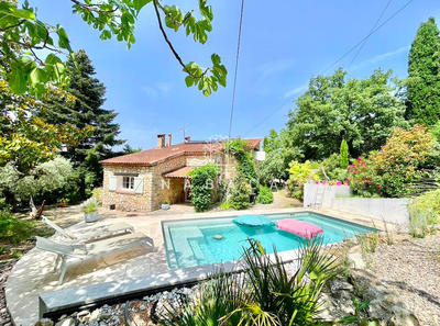 Maison - 120 m² - 5 pièces