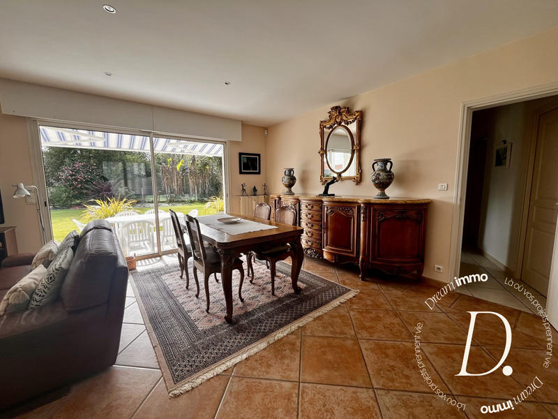 Maison - 142 m² - 6 pièces