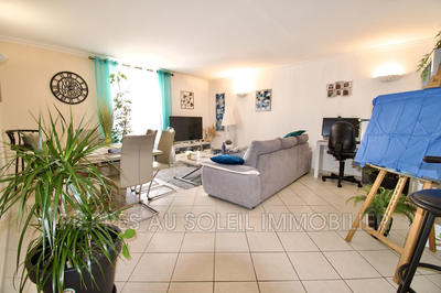 Appartement - 96 m² - 3 pièces