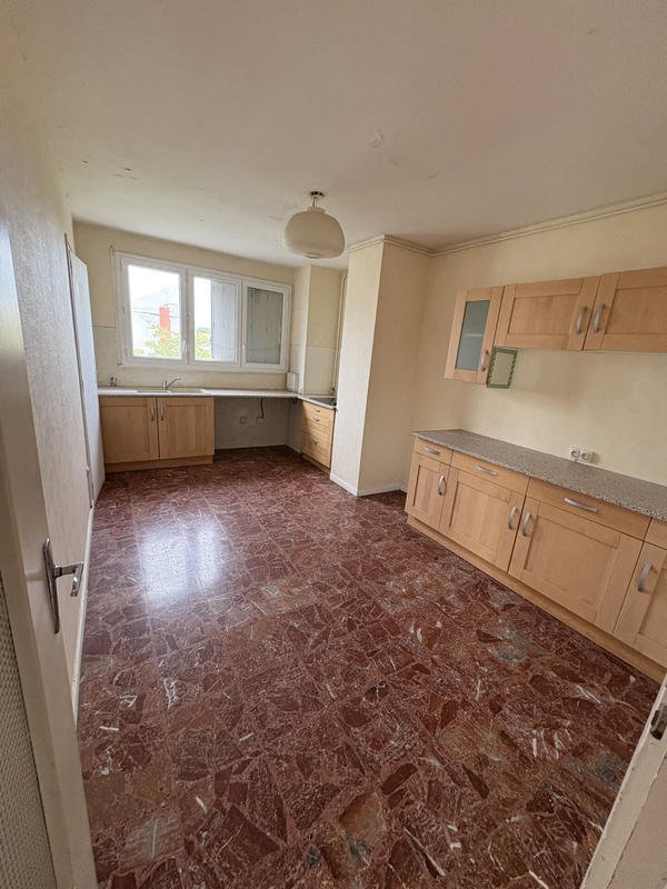 Appartement - 95 m² - 4 pièces