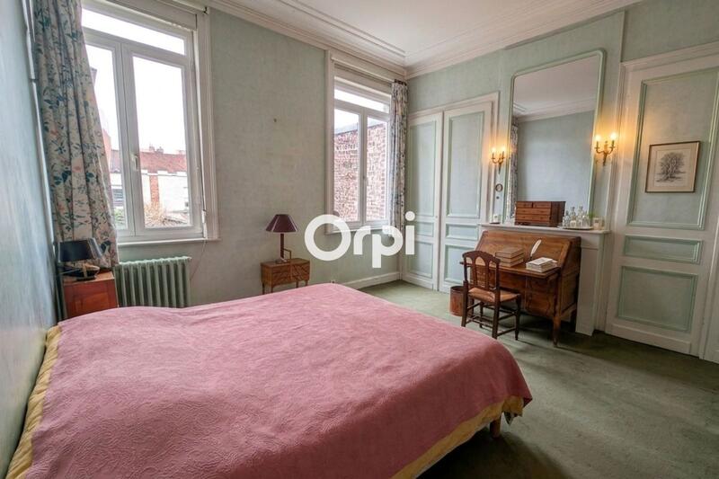 Maison - 205 m² - 6 pièces