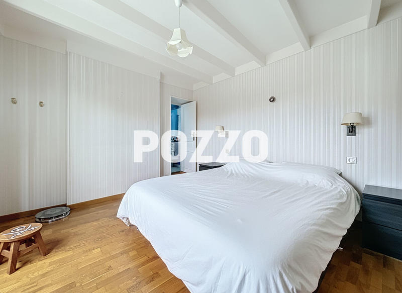 Maison - 147 m² - 7 pièces