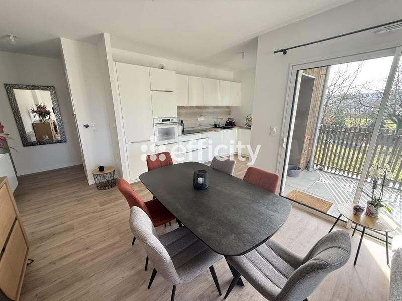 Appartement - 72 m² - 3 pièces