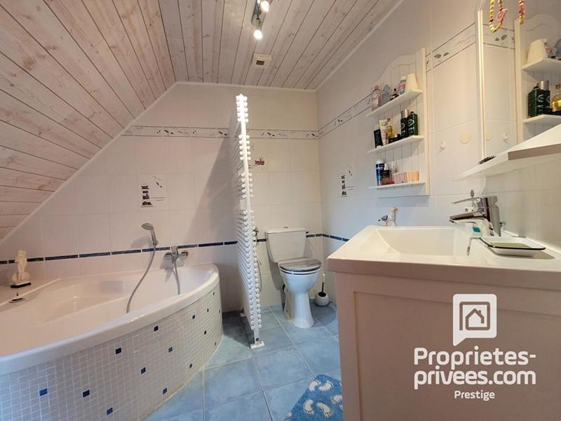 Maison - 172 m² - 7 pièces