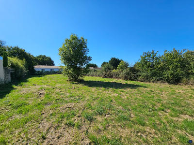 Terrain - 899 m²